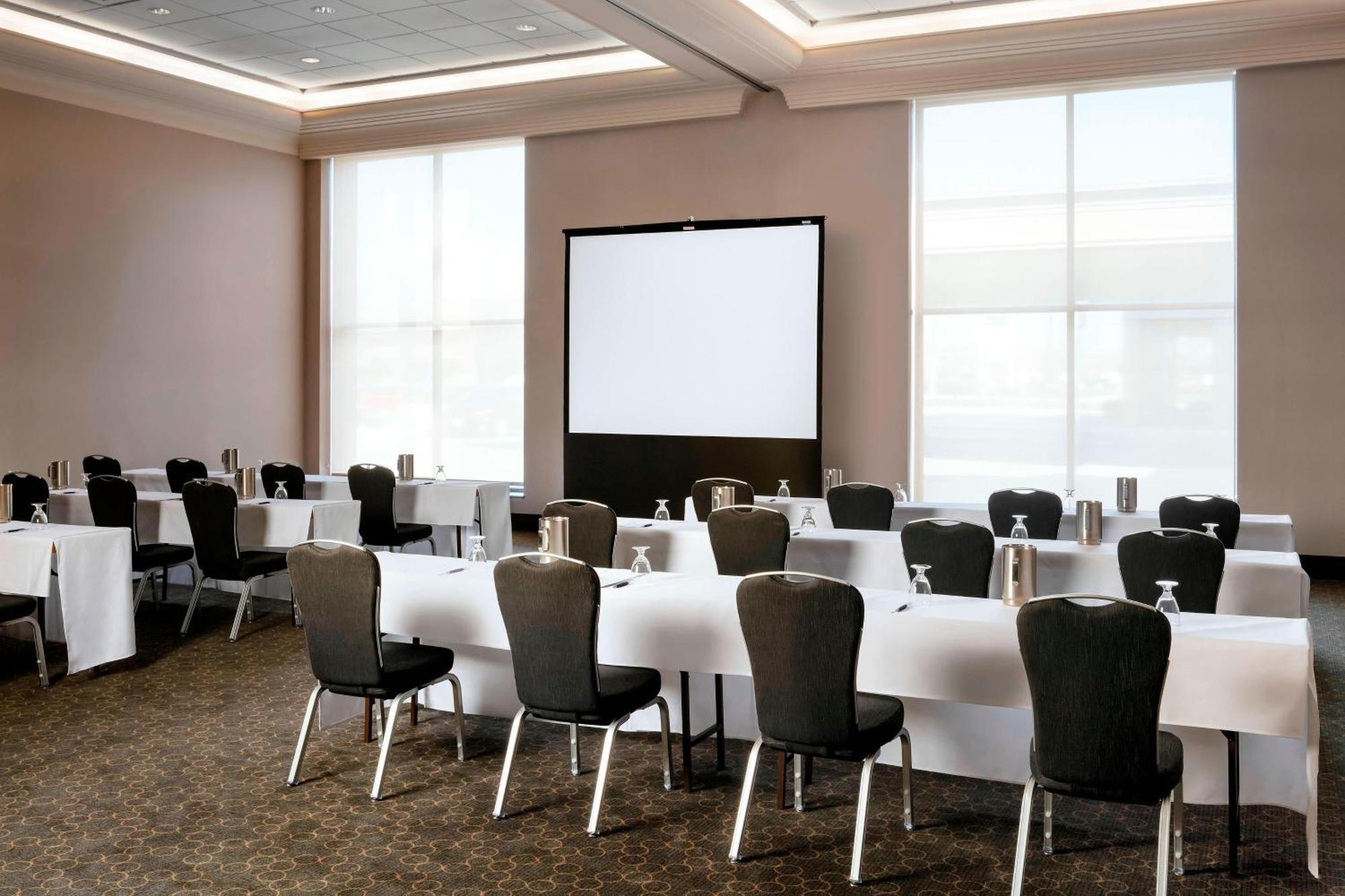 Sheraton Toronto Airport Hotel & Conference Centre Eksteriør billede