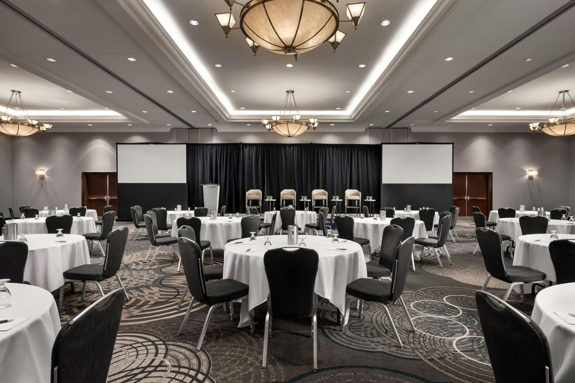 Sheraton Toronto Airport Hotel & Conference Centre Eksteriør billede